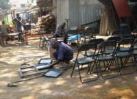 /album/fotogalerie-arbeit-handwerk/stuhlproduktion-kilifi-jpg/